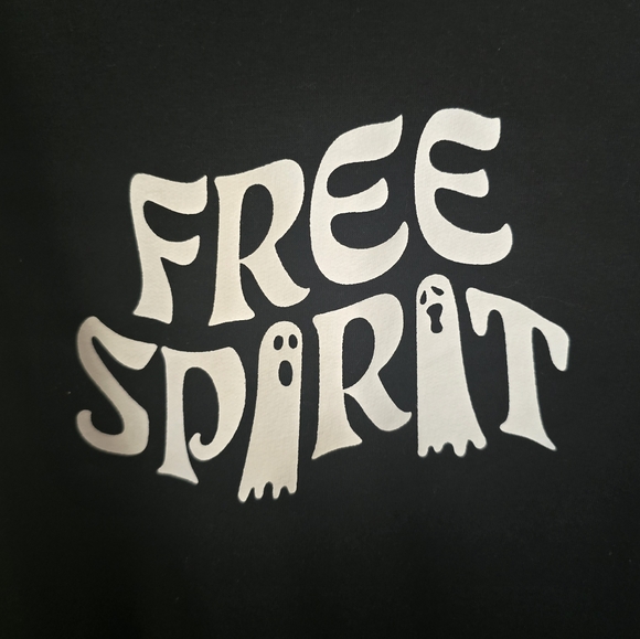 ⭐️40% Off⭐️ Old Navy Easy Vintage Free Spirit Crewneck Sweatshirt - Picture 3 of 8